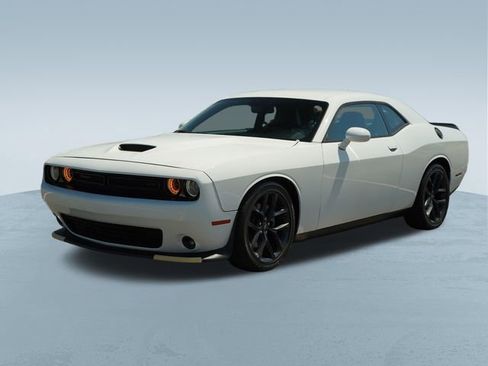 Certified 2022 Dodge Challenger GT w/ Plus Package RWD image 3