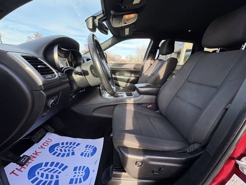 Used 2018 Jeep Grand Cherokee Laredo image 25