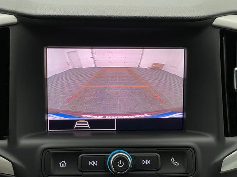 Used 2023 GMC Terrain SLE FWD image 4