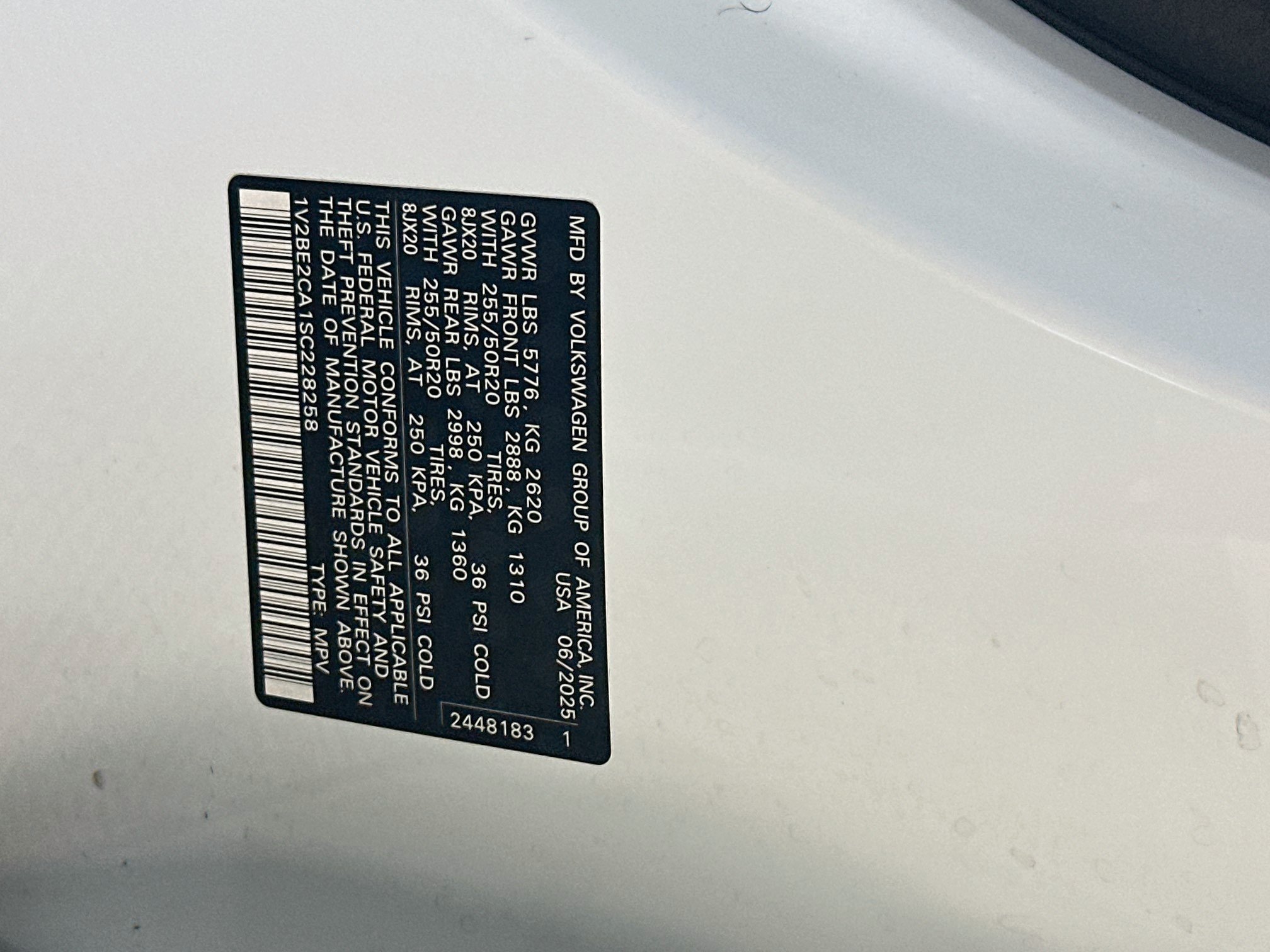 Used 2025 Volkswagen Atlas Cross Sport SEL AWD/4WD image 12