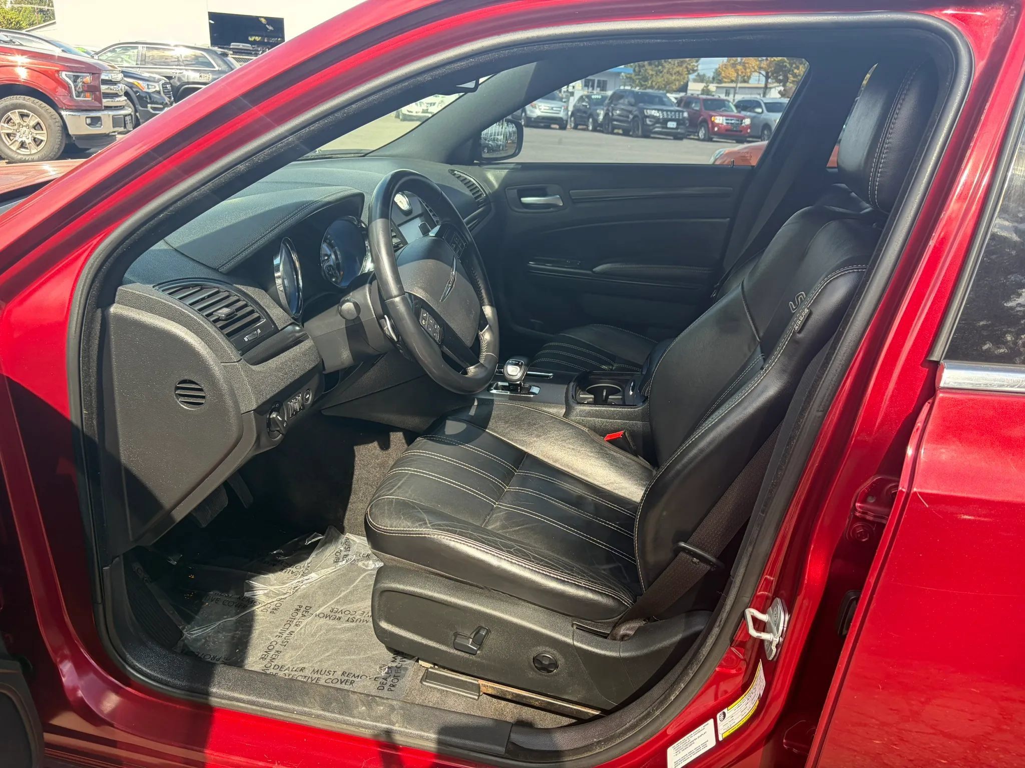 Used 2012 Chrysler 300 S RWD image 9