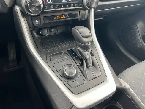 Used 2023 Toyota RAV4 XLE AWD/4WD image 24