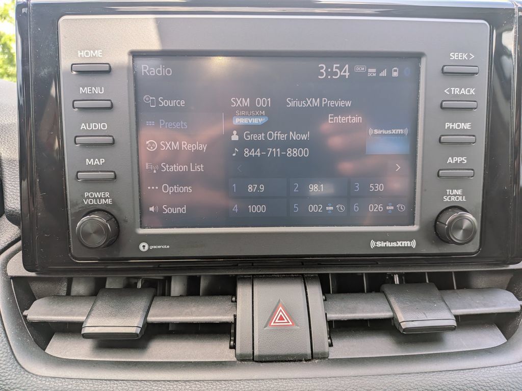Used 2022 Toyota RAV4 XLE w/ Convenience Package FWD image 19