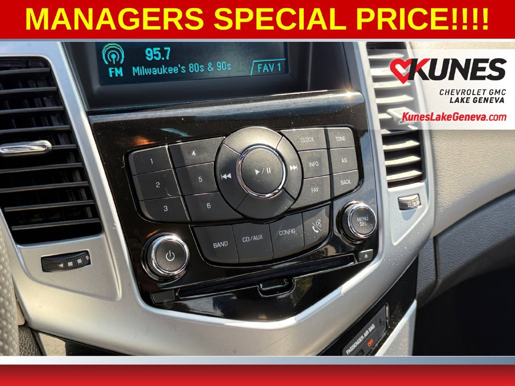 Used 2013 Chevrolet Cruze LS FWD image 23