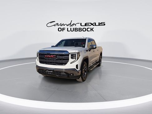 Used 2022 GMC Sierra 1500 SLT w/ SLT Convenience Package image 4