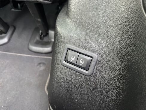 Used 2024 Jeep Wagoneer Series II AWD/4WD image 31