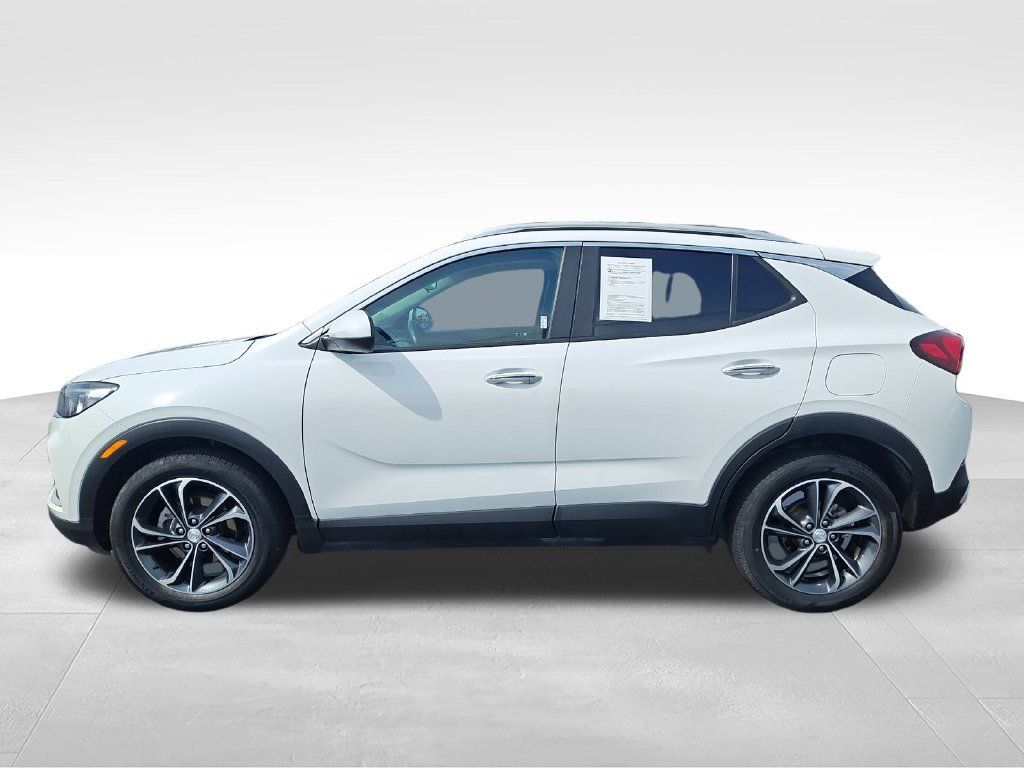Used 2022 Buick Encore GX Select FWD image 2