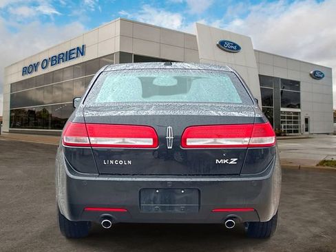 Used 2011 Lincoln MKZ image 4