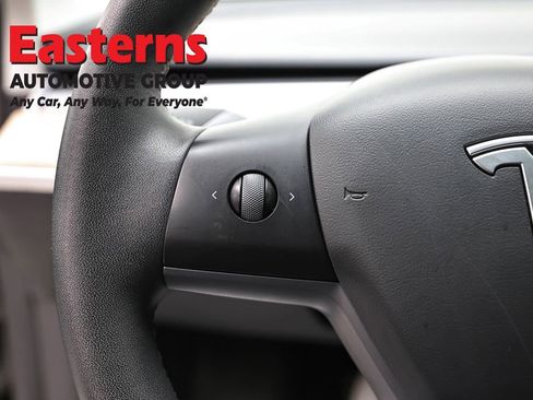 Used 2021 Tesla Model 3 Standard Range Plus RWD image 15