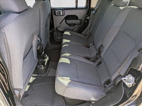 New 2026 Jeep Gladiator Sport AWD/4WD image 15