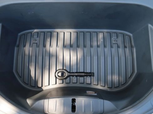 Used 2019 Tesla Model 3 Standard Range Plus image 22