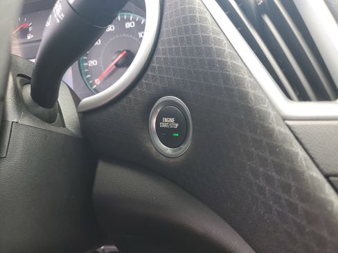 Used 2024 Chevrolet Malibu LT image 25