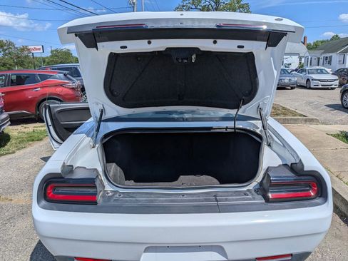 Used 2019 Dodge Challenger SXT AWD/4WD image 24