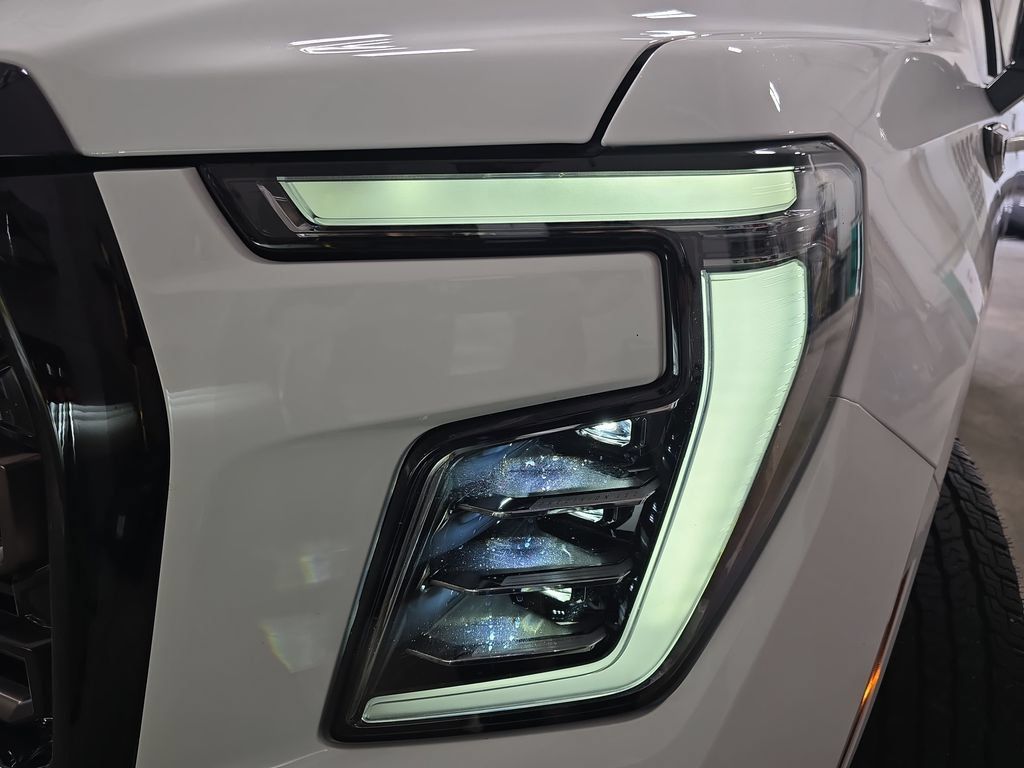 Certified 2026 GMC Yukon AT4 Ultimate AWD/4WD image 36