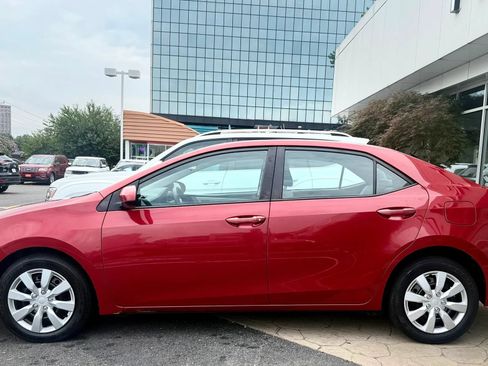 Used 2015 Toyota Corolla LE FWD image 4