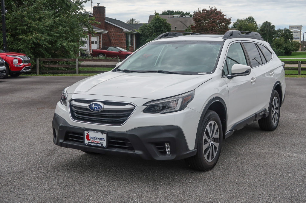 Used 2022 Subaru Outback Premium AWD/4WD image 4