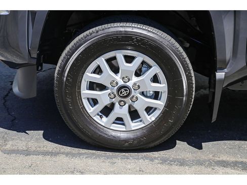 Used 2026 Toyota Tacoma SR5 AWD/4WD image 9