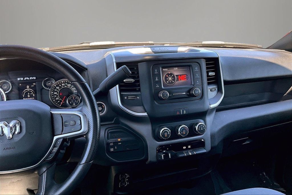 Used 2024 RAM 2500 Big Horn AWD/4WD image 10