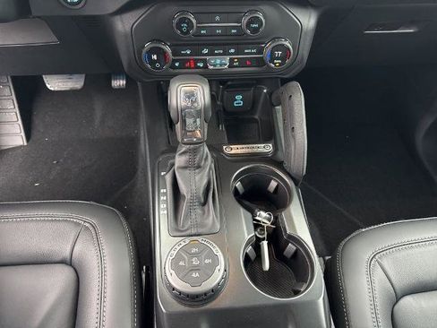 New 2025 Ford Bronco Outer Banks w/ Sasquatch Package AWD/4WD image 19