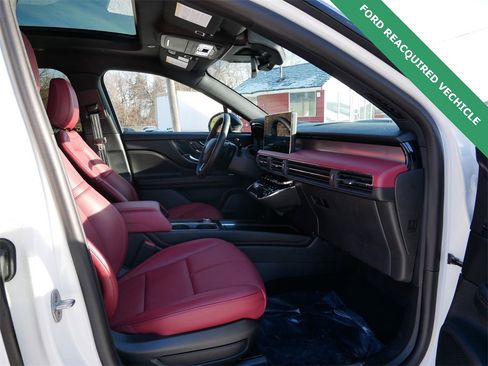 Used 2024 Lincoln Corsair Grand Touring w/ Equipment Group 301A image 8