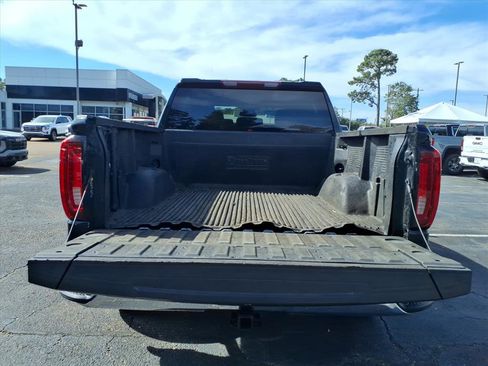 Used 2024 GMC Sierra 1500 SLT image 7