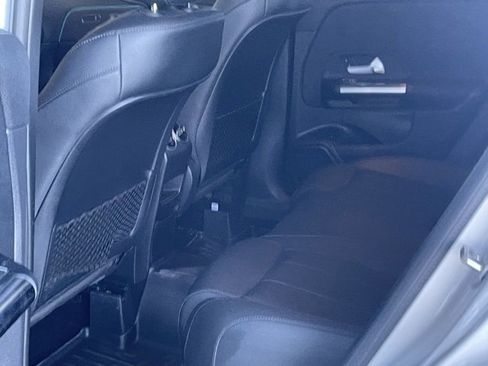 Used 2022 Mercedes-Benz GLA 250 4MATIC image 19