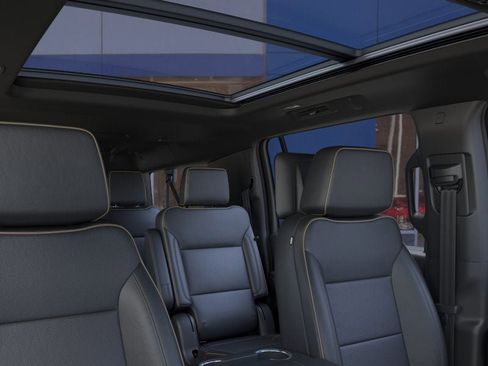 New 2026 Chevrolet Suburban Premier AWD/4WD image 24