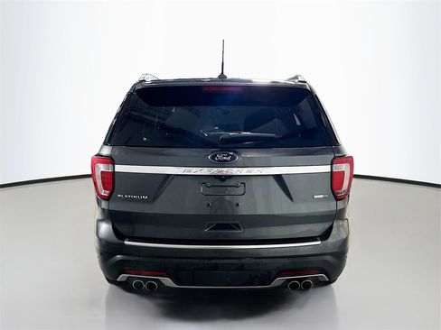 Used 2018 Ford Explorer Platinum image 7