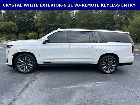 Used 2023 Cadillac Escalade ESV Sport Platinum image 14