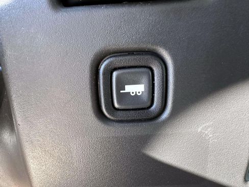 Used 2025 Chevrolet Express 2500 w/ Driver Convenience Package RWD image 24