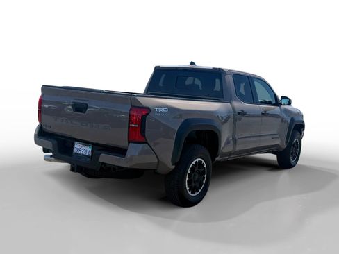 Used 2026 Toyota Tacoma TRD Off-Road w/ TRD Off Road Upgrade Package AWD/4WD image 5