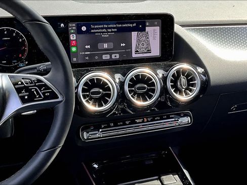 Used 2025 Mercedes-Benz GLA 250 4MATIC image 6