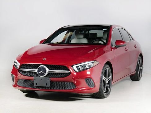 Used 2021 Mercedes-Benz A 220 4MATIC image 1