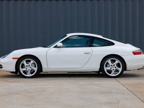 Used 2001 Porsche 911 Carrera 4 AWD/4WD image 4