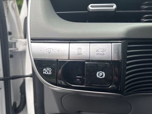 Used 2024 Hyundai Ioniq 5 SEL RWD image 14