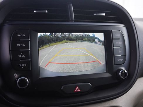 Used 2020 Kia Soul LX FWD image 43