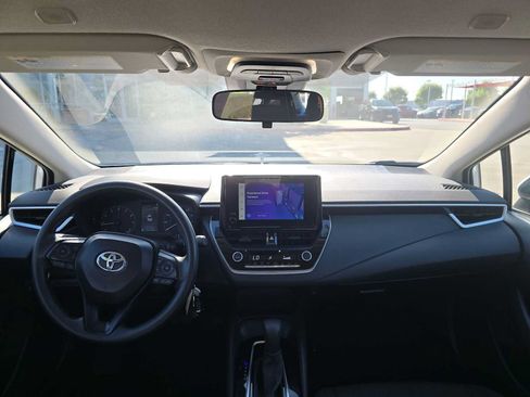 Certified 2025 Toyota Corolla LE FWD image 21