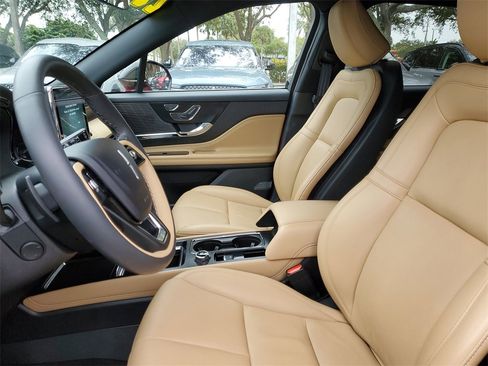 Certified 2022 Lincoln Corsair Reserve w/ Sport Package image 21