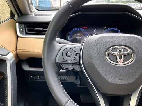 Used 2023 Toyota RAV4 Limited FWD image 24