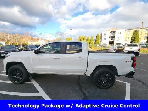 Used 2024 Chevrolet Colorado Z71 w/ Z71 Convenience Package 2 image 5