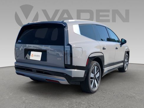 New 2026 Hyundai Ioniq 9 SEL image 25