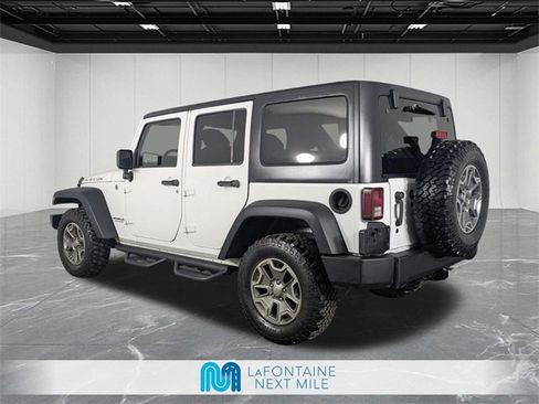 Used 2015 Jeep Wrangler Unlimited Rubicon w/ Connectivity Group image 3