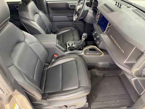 Used 2025 Ford Bronco Badlands AWD/4WD image 30