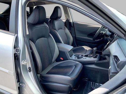 Used 2025 Subaru Crosstrek 2.5i Limited AWD/4WD image 7