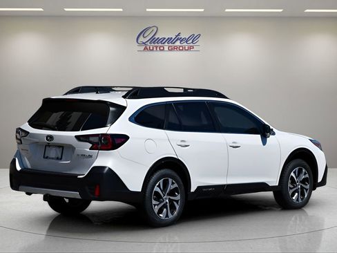 Used 2022 Subaru Outback Limited AWD/4WD image 4