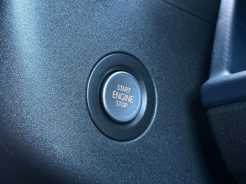 New 2025 Volkswagen ID. Buzz Pro S image 22