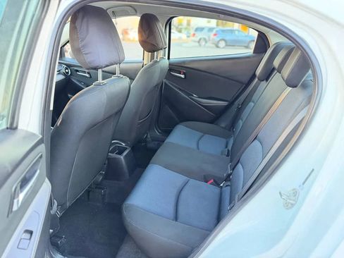 Used 2017 Toyota Yaris iA image 22