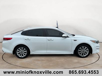 Used 2018 Kia Optima LX w/ 17" Alloy Wheels Package