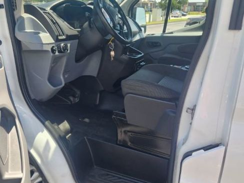 Used 2016 Ford Transit 250 130 Low Roof RWD image 18