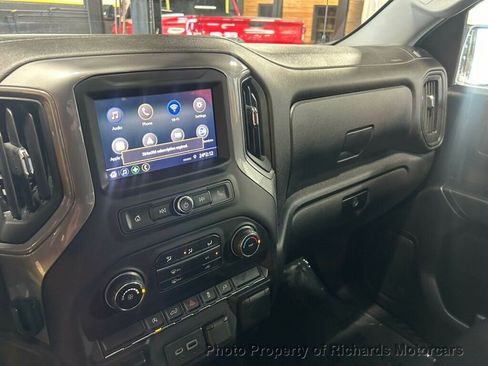Used 2021 Chevrolet Silverado 1500 Custom AWD/4WD image 14